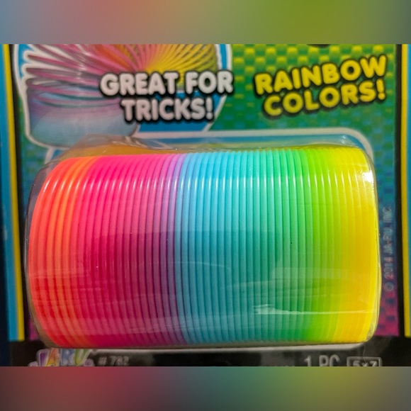 JA-RU Rainbow spring toy. Ages 4+ great for tricks - Picture 3 of 4